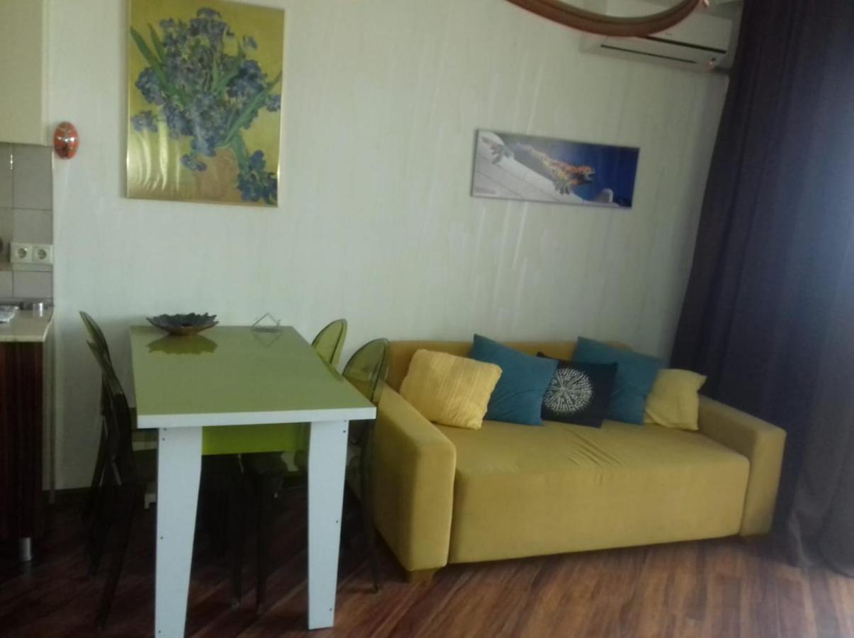 Apartment On Kobaladze Str 2 Batumi Esterno foto