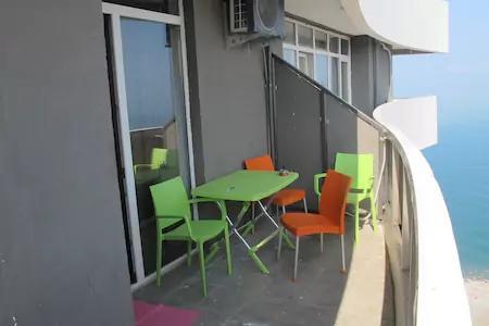 Apartment On Kobaladze Str 2 Batumi Esterno foto